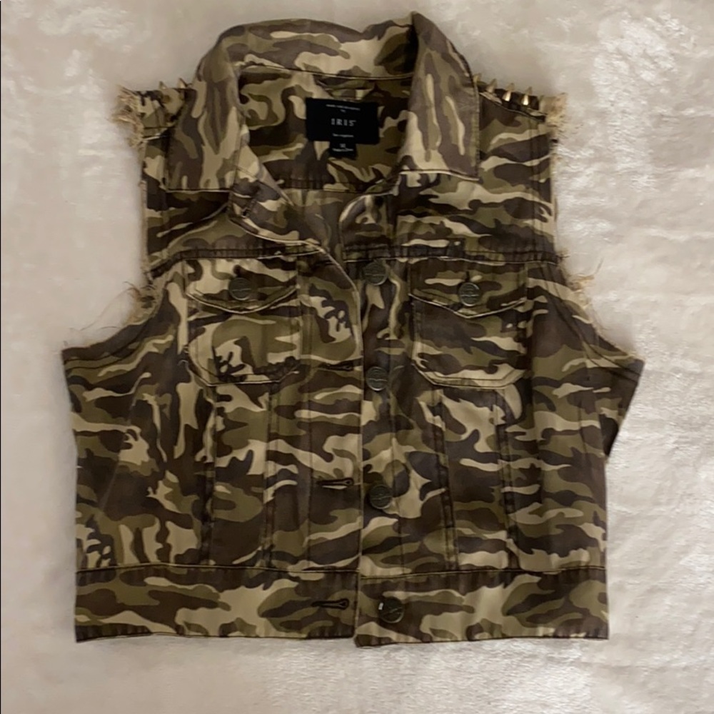 Cropped army vest with gold/rust spiked shoulders